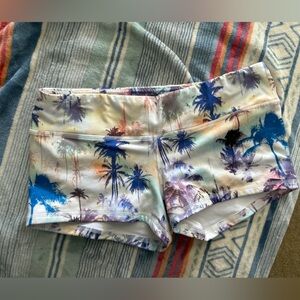 Fleo Palm Print Original shorts